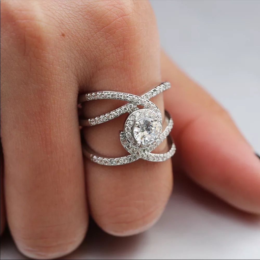 New Round Cut 925 Silver Diamond Women’s Ring - Picture 3 of 5